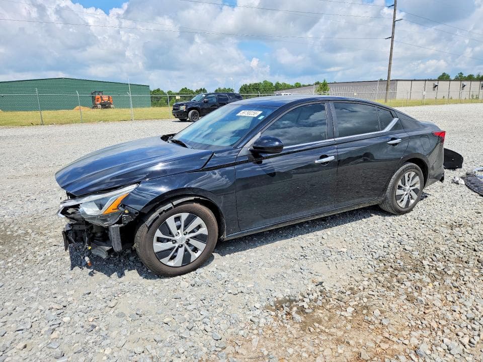 2019 NISSAN ALTIMA S