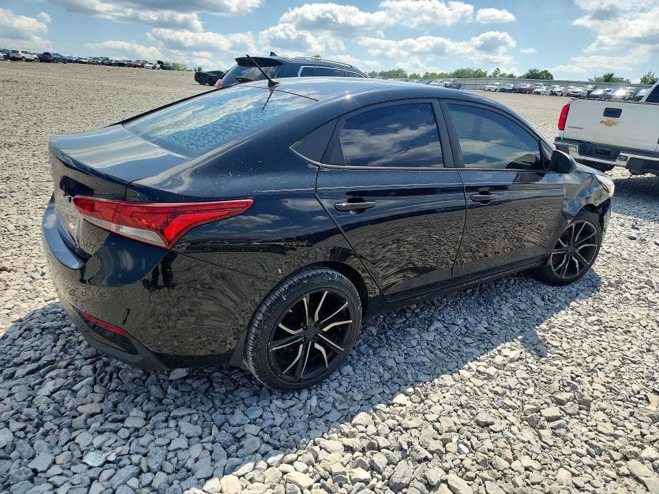 2022 HYUNDAI ACCENT SE 3