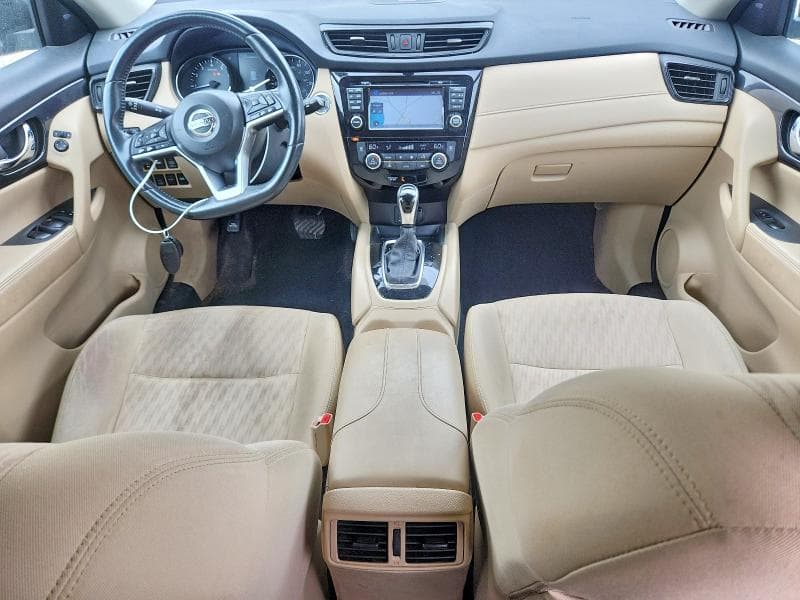 2017 NISSAN ROGUE SV 8
