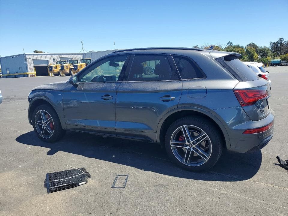 2024 AUDI Q5 E PREMIUM PLUS 55 2