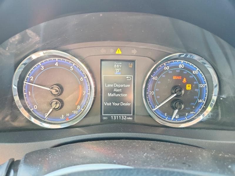 2017 TOYOTA COROLLA SE 9