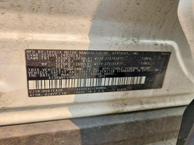 2021 TOYOTA RAV4 XLE 13