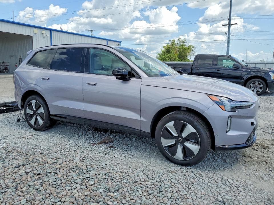 2026 VOLVO EX90 PLUS 4
