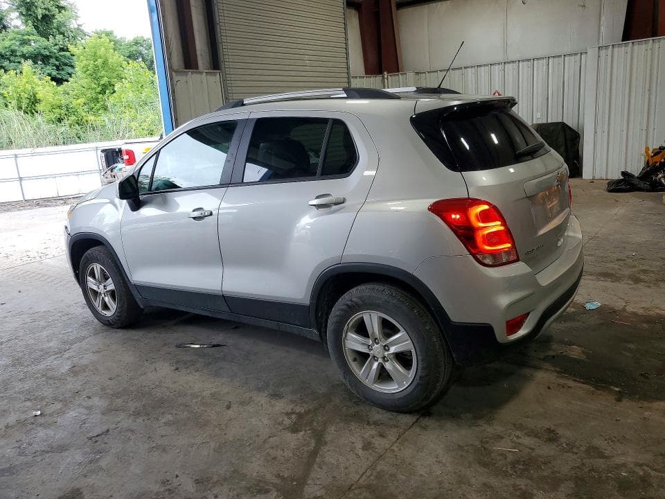 2022 CHEVROLET TRAX 1LT 2