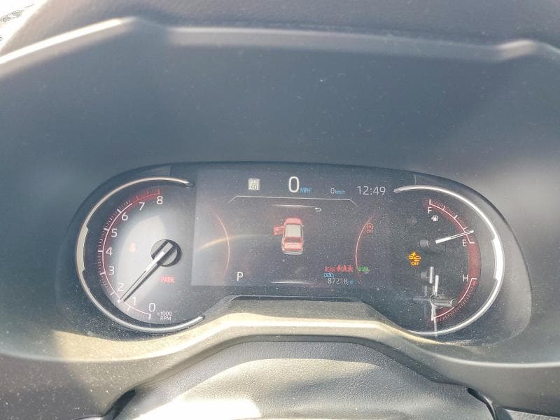 2023 TOYOTA RAV4 XLE 9