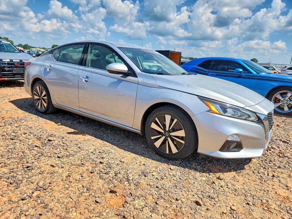 2019 NISSAN ALTIMA SL 4