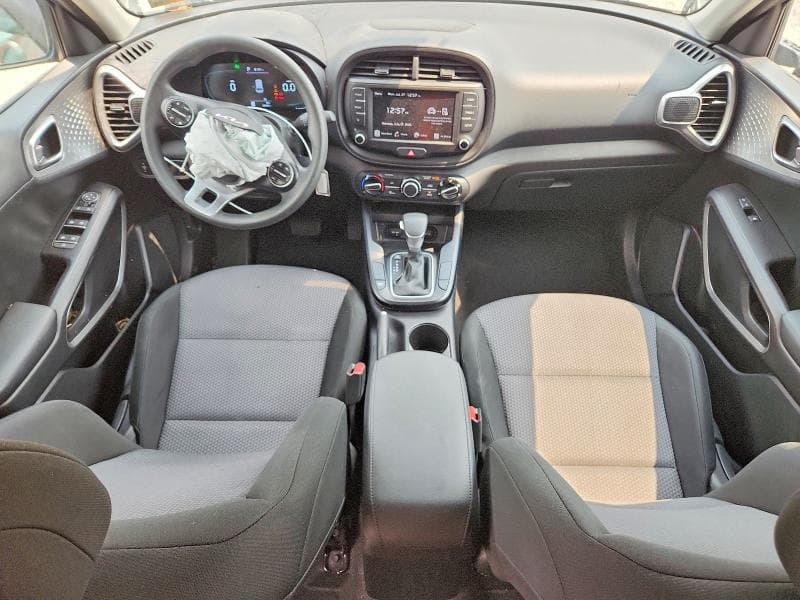 2025 KIA SOUL LX 8
