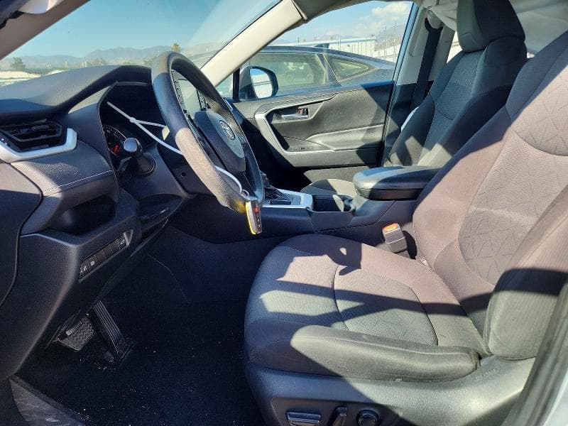 2022 TOYOTA RAV4 XLE 7