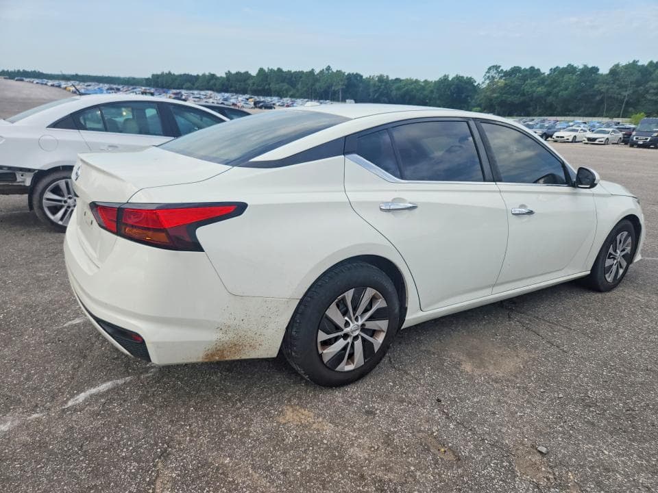 2019 NISSAN ALTIMA S 3