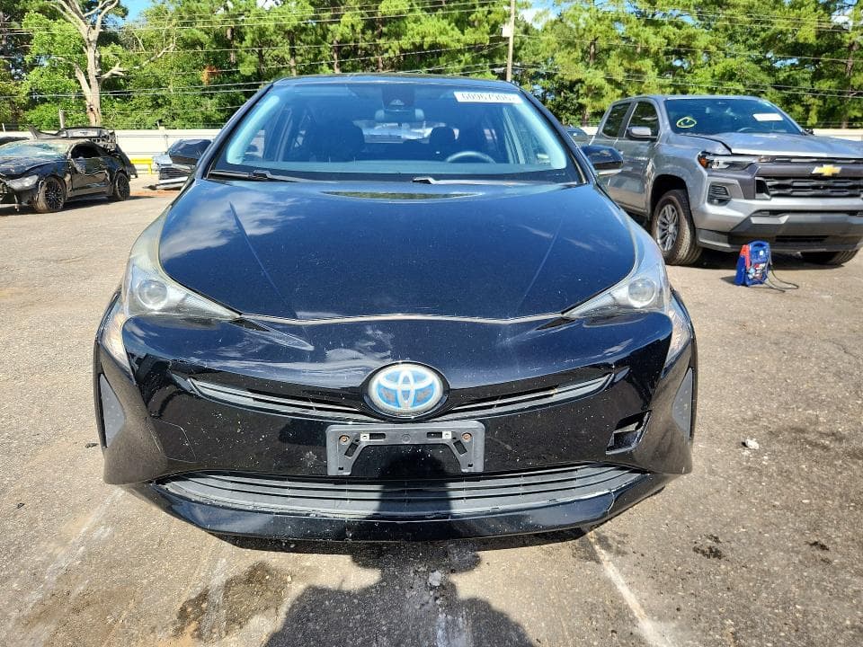 2017 TOYOTA PRIUS TWO 5