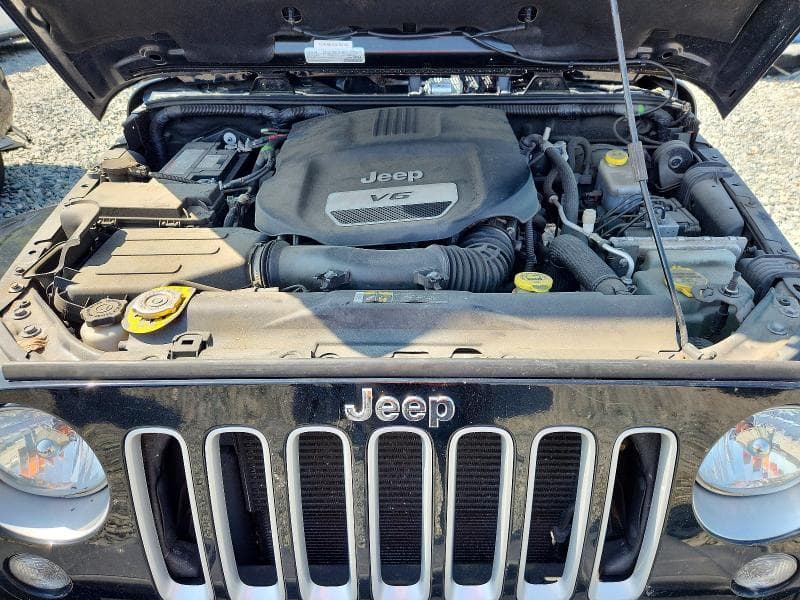 2018 JEEP WRANGLER UNLIMITED SAHARA 11