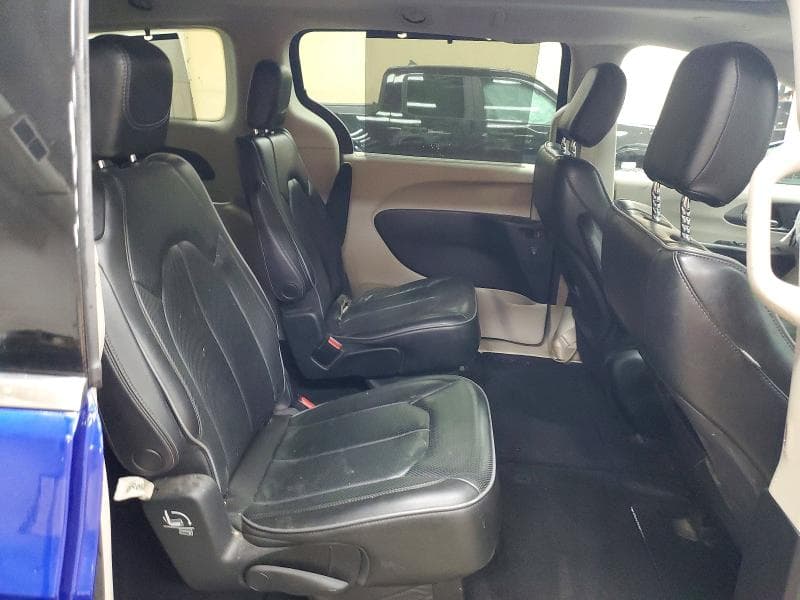 2019 CHRYSLER PACIFICA LIMITED 11