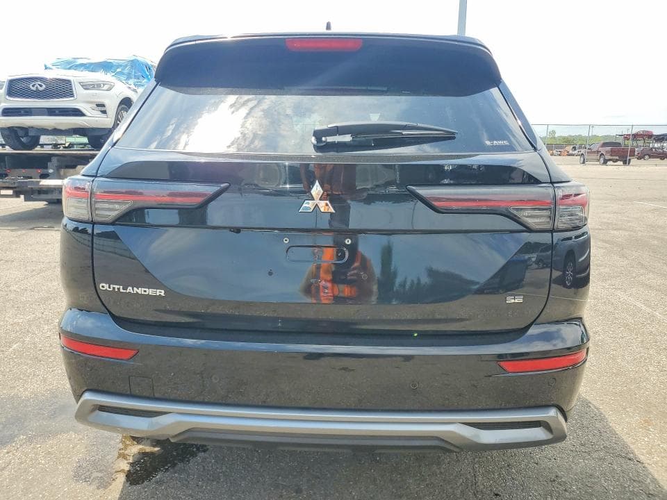 2025 MITSUBISHI OUTLANDER SE 6