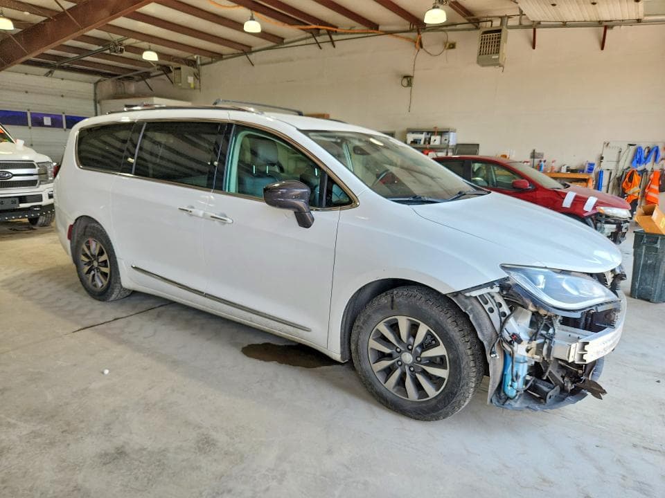 2019 CHRYSLER PACIFICA TOURING L PLUS 4