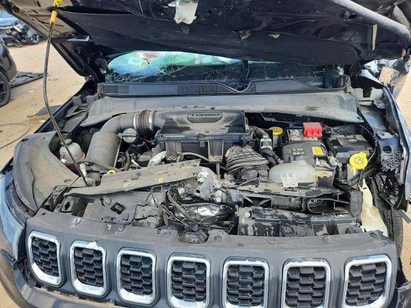 2024 JEEP COMPASS LATITUDE 11