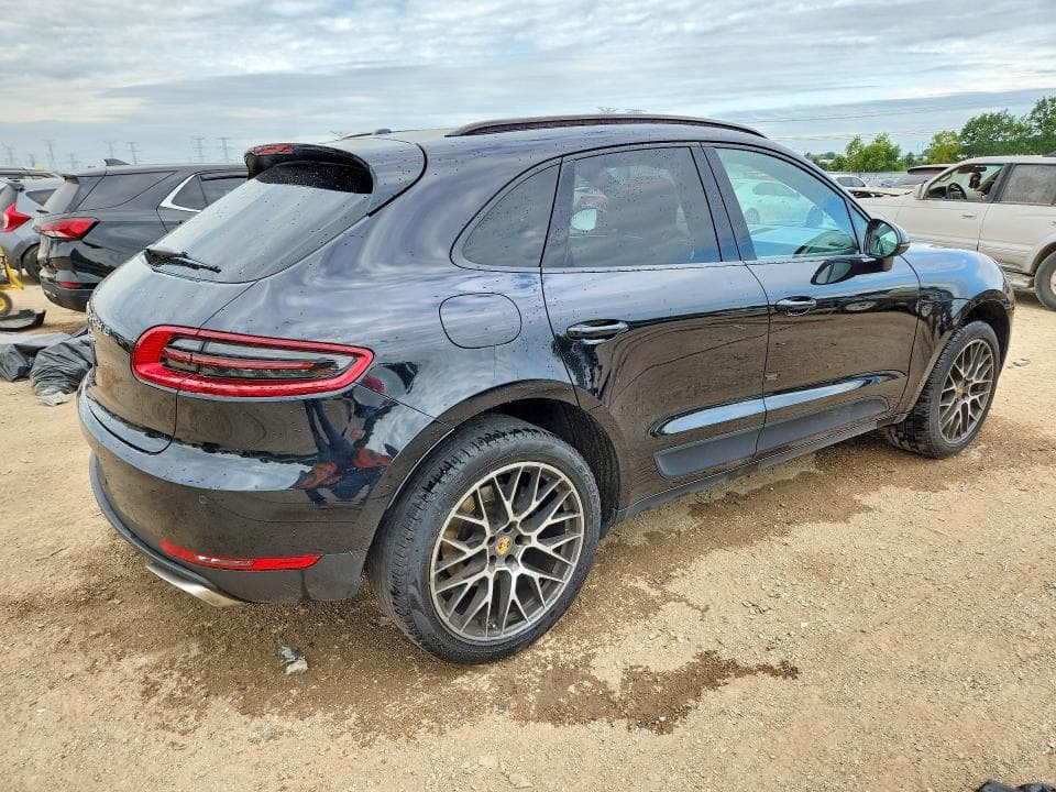 2018 PORSCHE MACAN 3