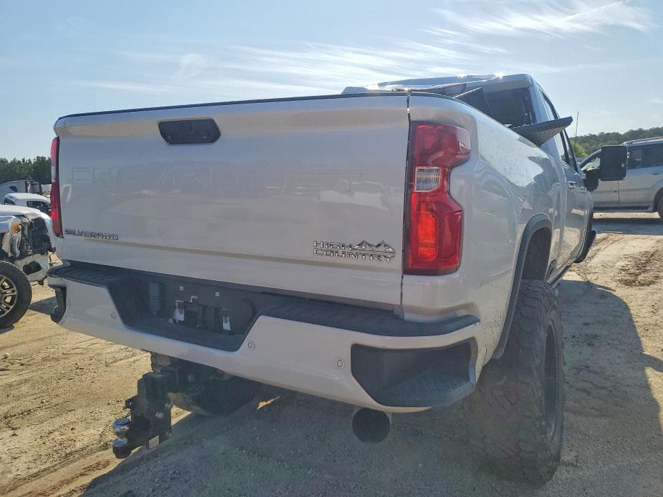 2023 CHEVROLET SILVERADO K2500 HIGH COUNTRY 3