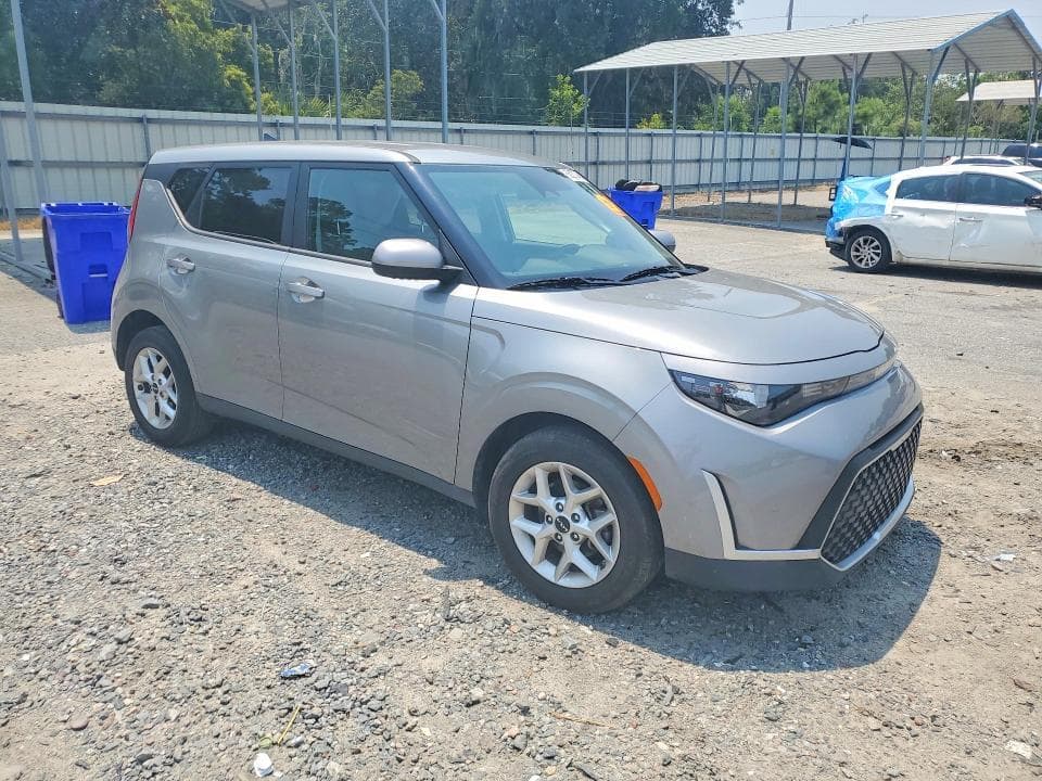 2025 KIA SOUL LX 4