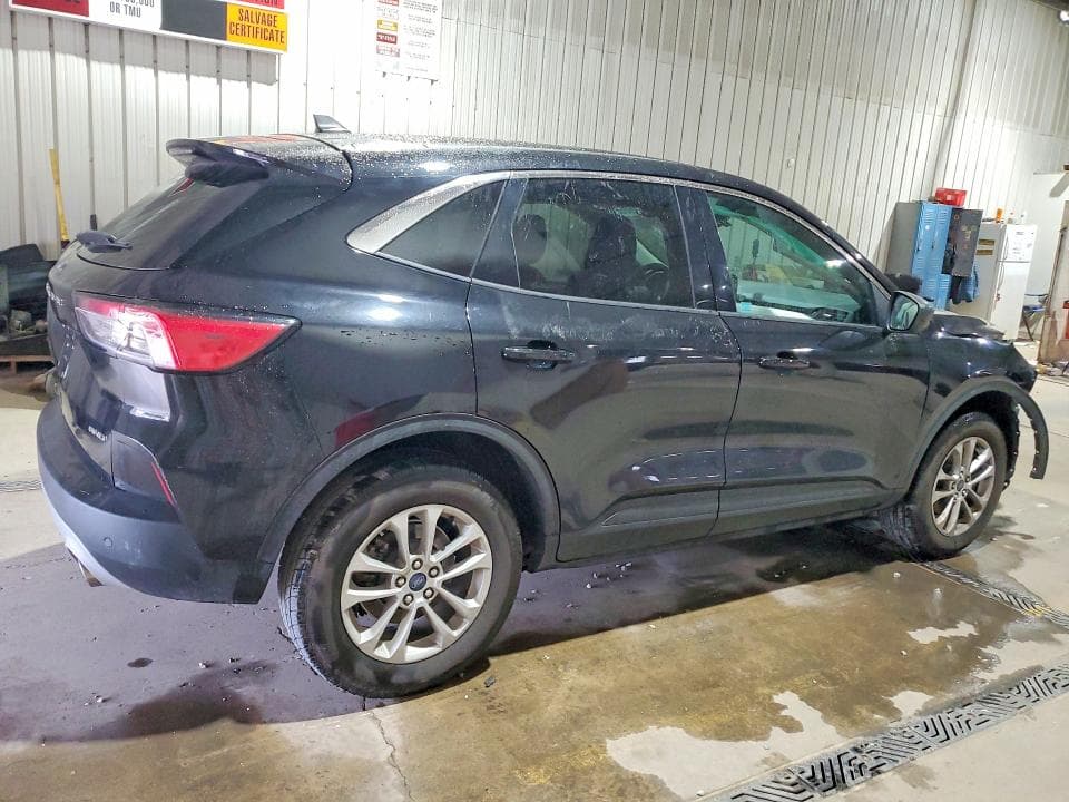 2022 FORD ESCAPE SE 3