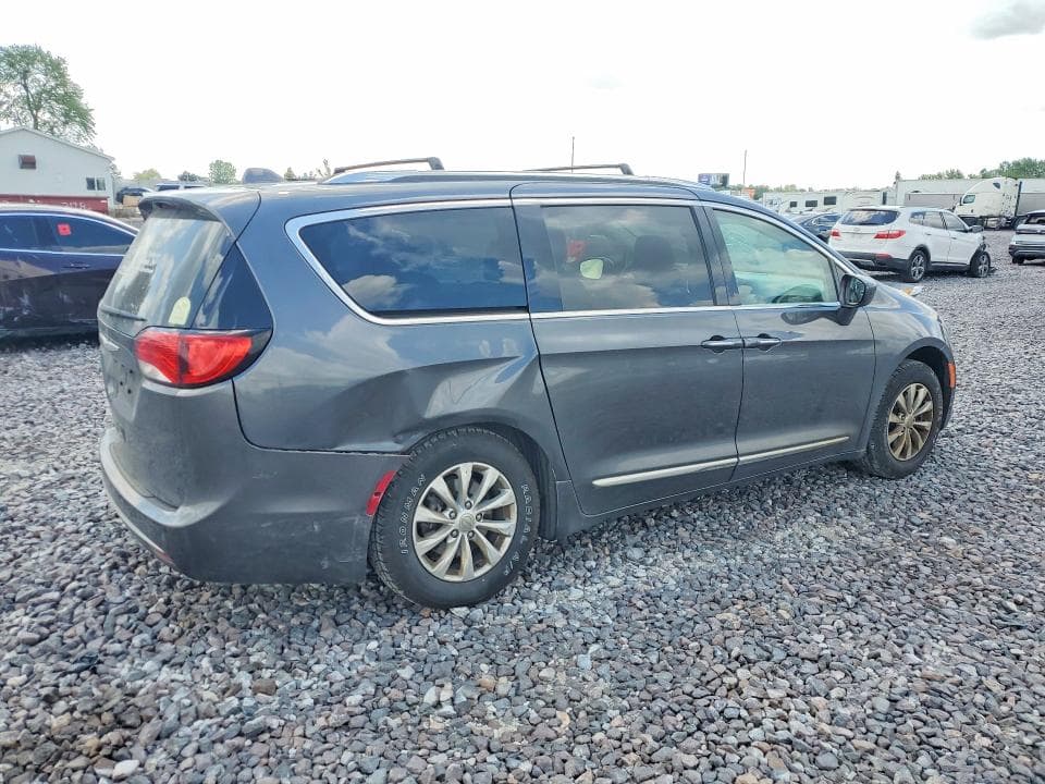 2018 CHRYSLER PACIFICA TOURING L 3