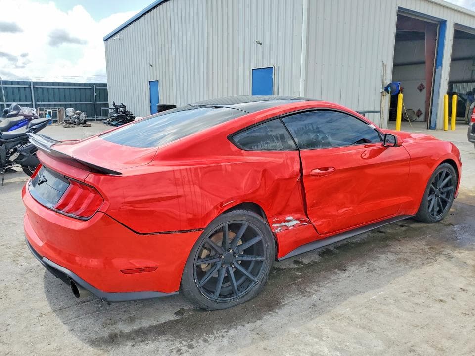 2018 FORD MUSTANG 3