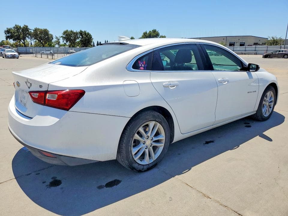 2017 CHEVROLET MALIBU LT 3