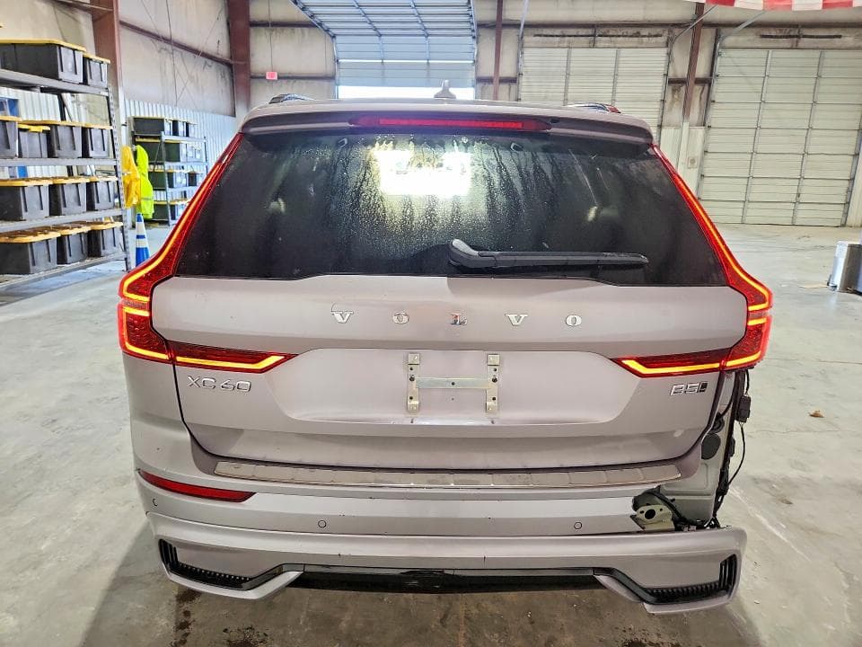 2026 VOLVO XC60 PLUS 6