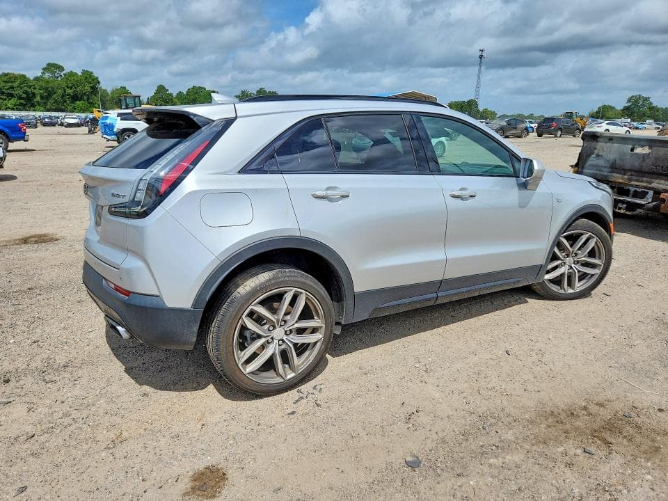 2019 CADILLAC XT4 SPORT 3