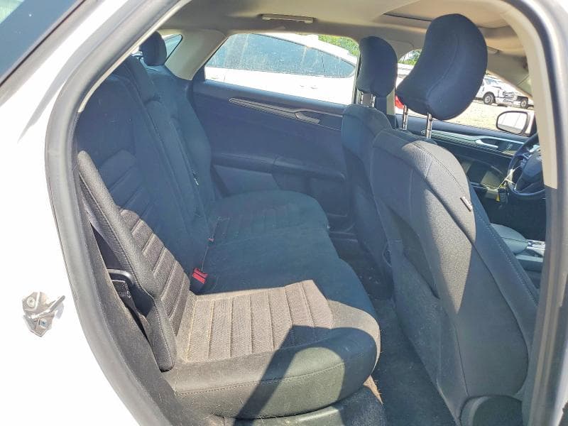 2019 FORD FUSION SE 10