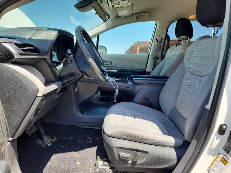 2022 TOYOTA SIENNA LE 7