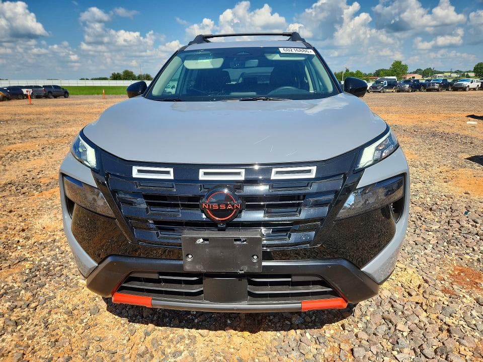 2026 NISSAN ROGUE ROCK CREEK 5