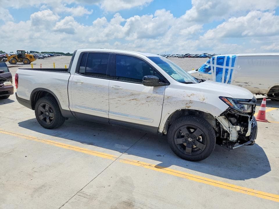 2025 HONDA RIDGELINE BLACK EDITION 4