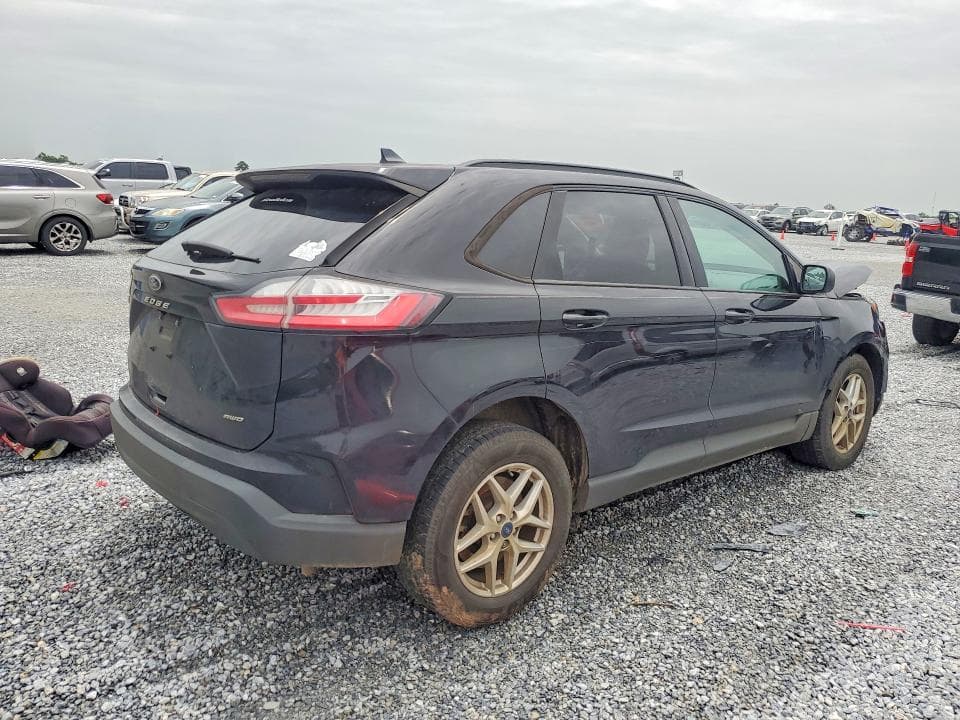 2022 FORD EDGE SE 3
