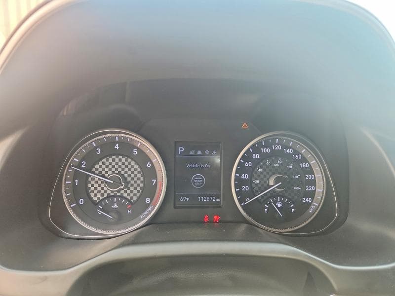 2019 HYUNDAI ELANTRA SE 9
