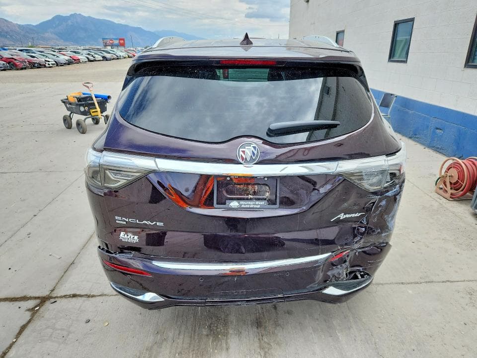 2022 BUICK ENCLAVE AVENIR 6