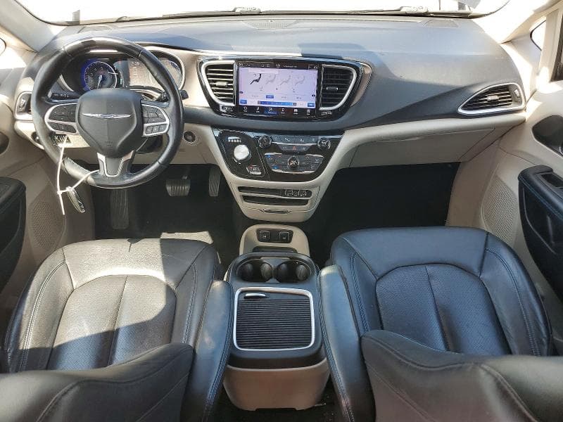 2021 CHRYSLER PACIFICA TOURING L 8