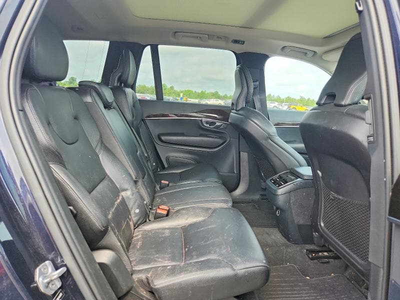 2019 VOLVO XC90 T6 MOMENTUM 11
