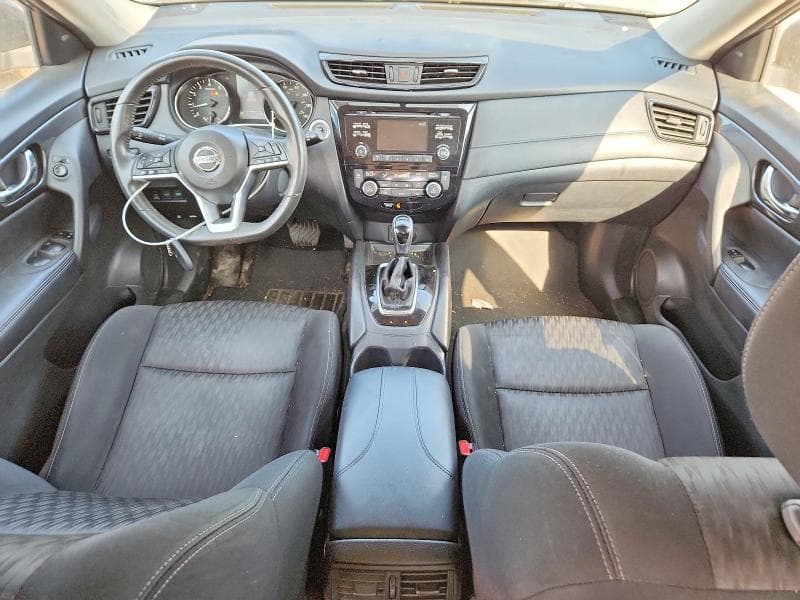2017 NISSAN ROGUE SV 8