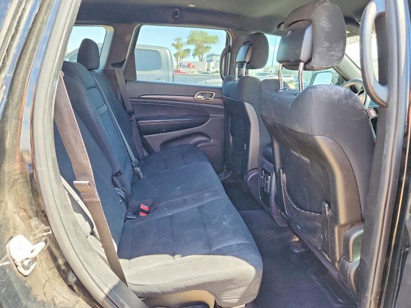 2017 JEEP GRAND CHEROKEE LAREDO 11