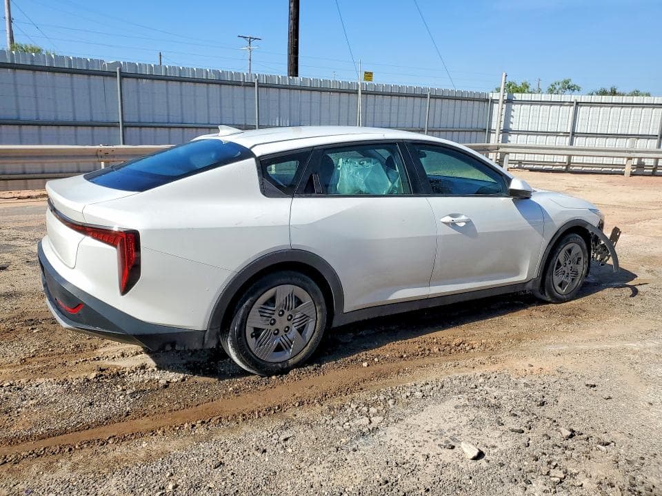 2025 KIA K4 LX 3