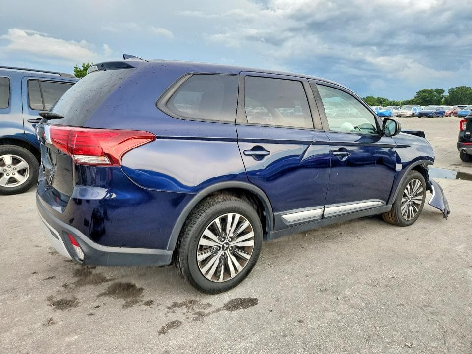 2020 MITSUBISHI OUTLANDER ES 3