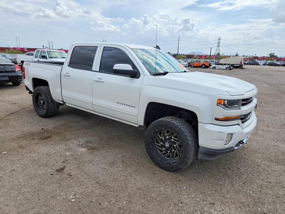 2017 CHEVROLET SILVERADO K1500 LT 4