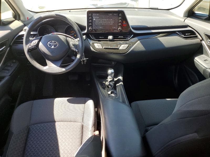 2021 TOYOTA C-HR LE 8