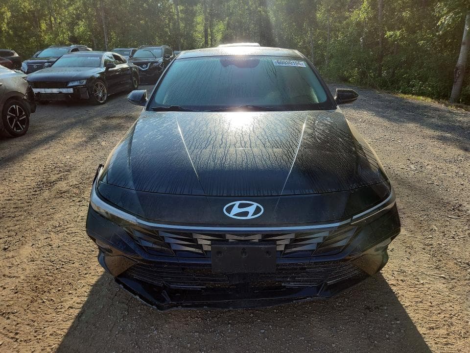 2024 HYUNDAI ELANTRA LUXURY 5