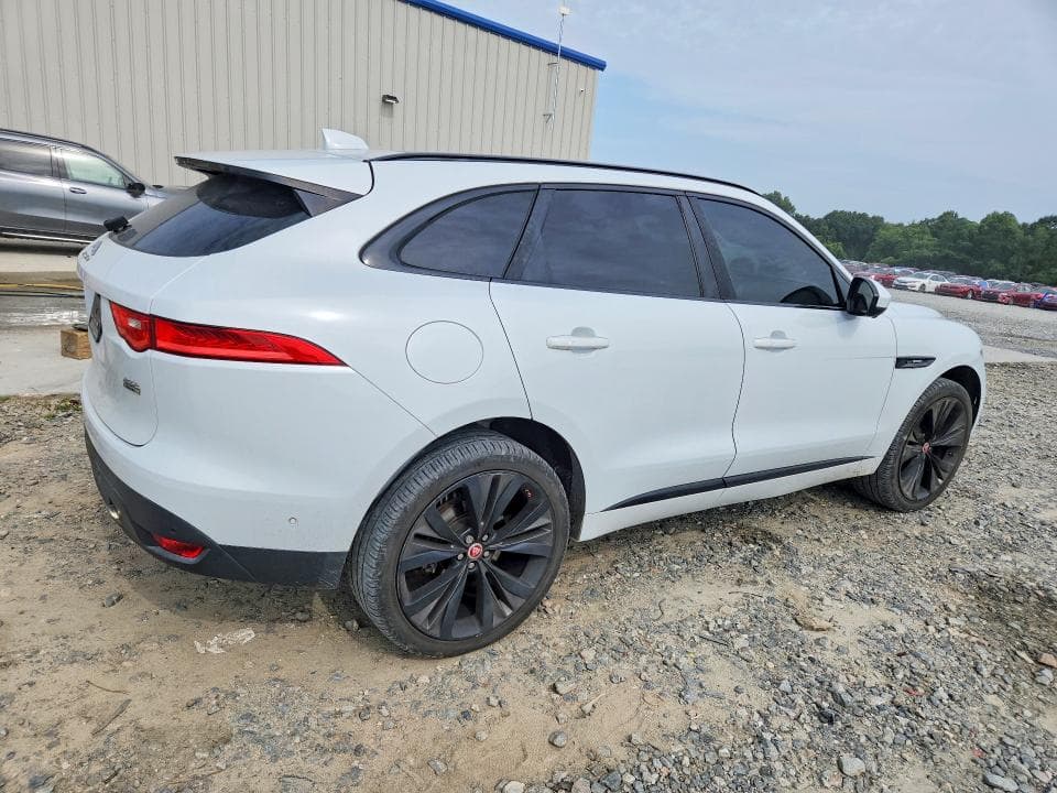 2018 JAGUAR F-PACE R - SPORT 3