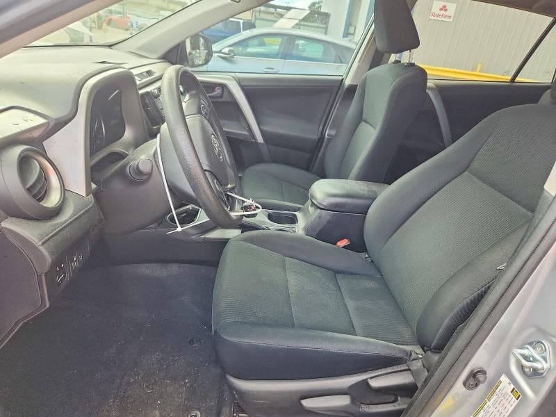 2017 TOYOTA RAV4 LE 7