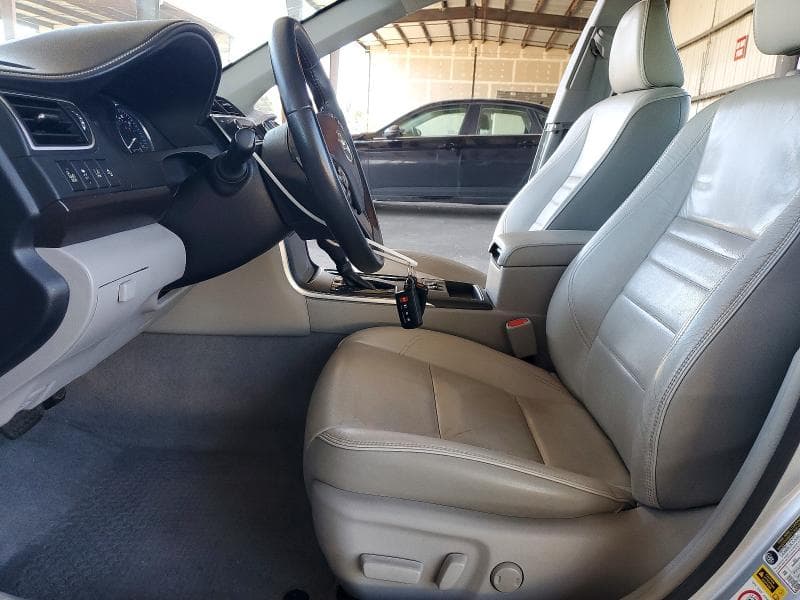 2017 TOYOTA CAMRY XLE V6 7