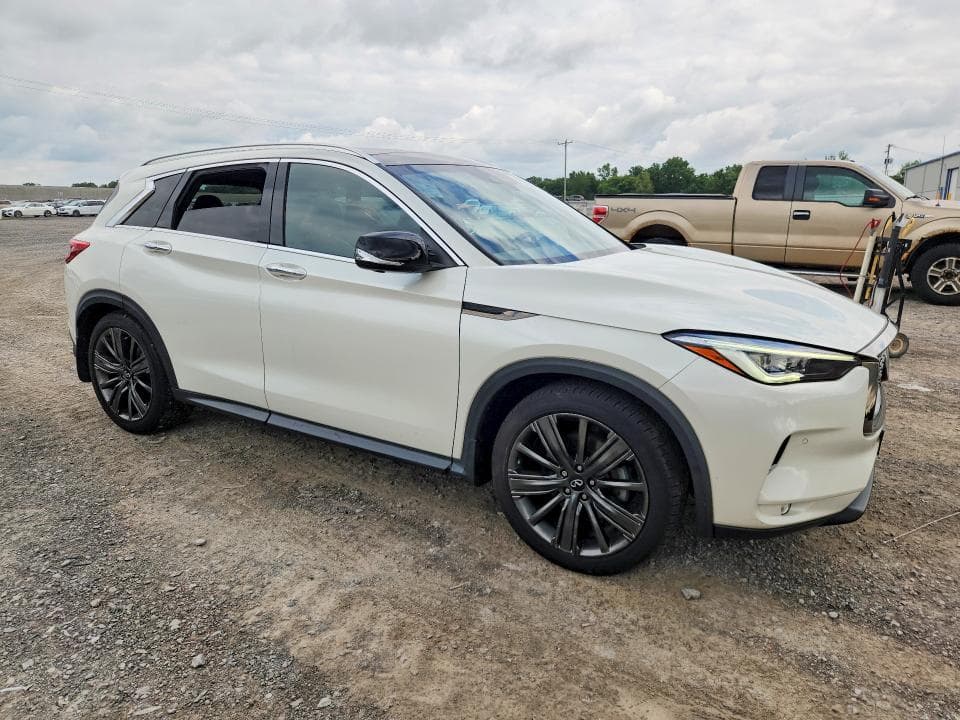 2020 INFINITI QX50 ESSENTIAL 4