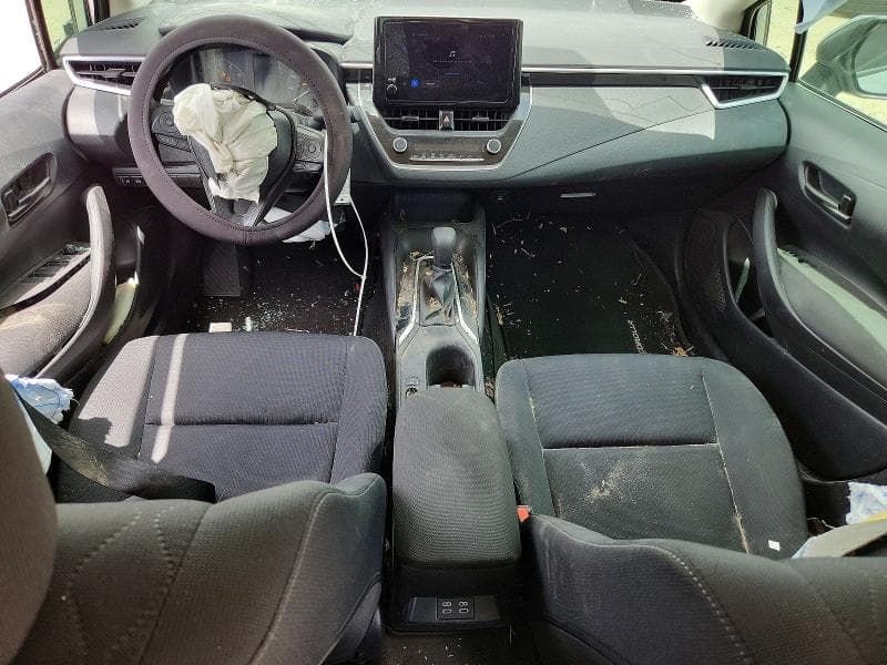 2025 TOYOTA COROLLA LE 8