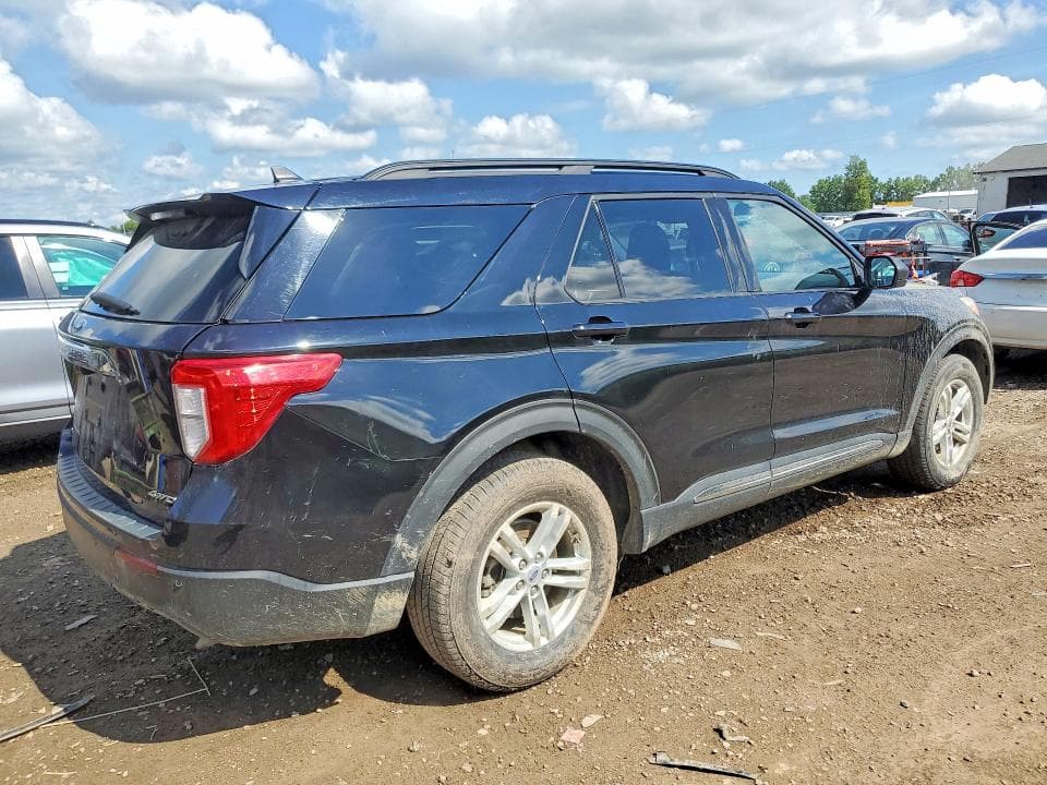 2021 FORD EXPLORER XLT 3